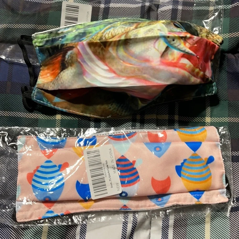 New set/2 fish face masks